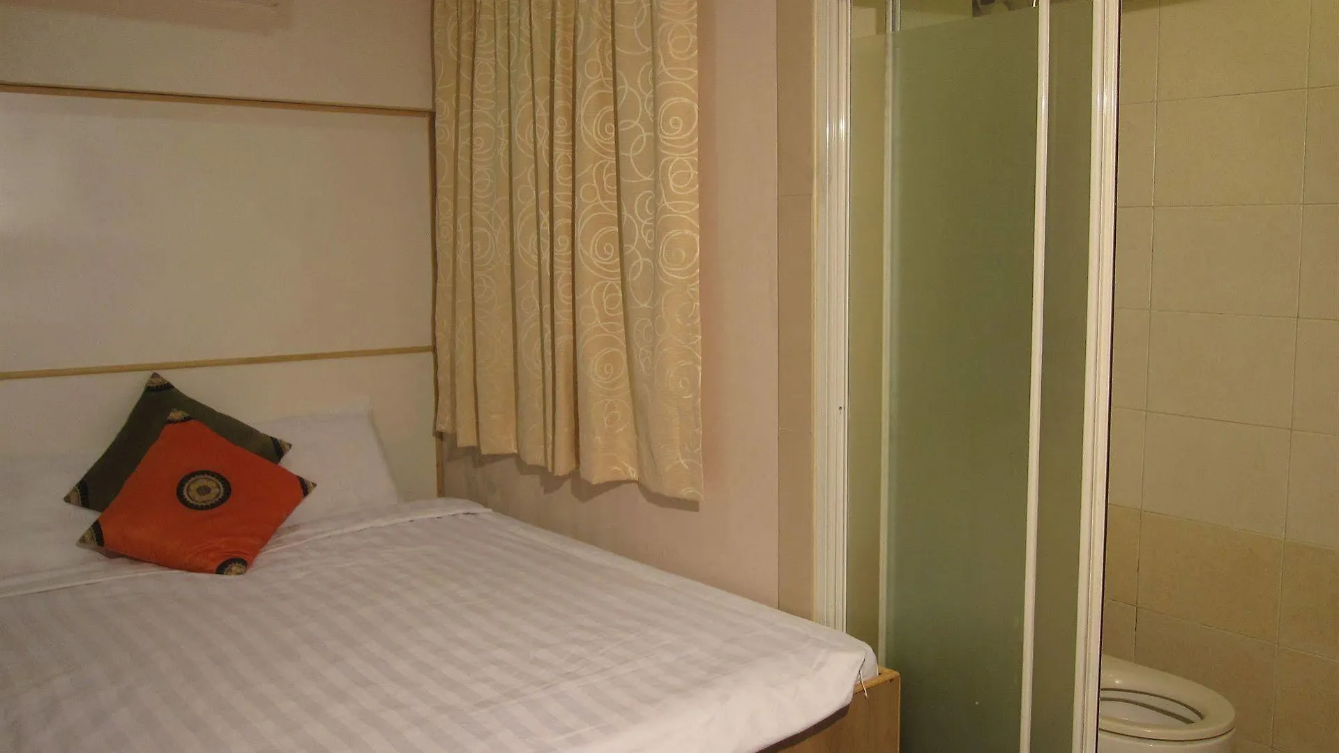 Lily Garden Guest House Hong Kong 0*,  China