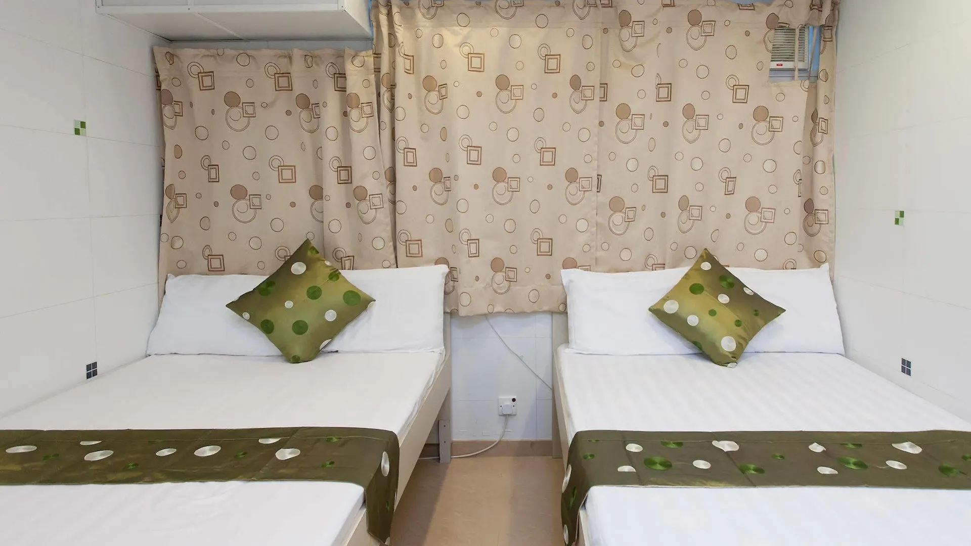 Lily Garden Guest House Hong Kong 0*,  China